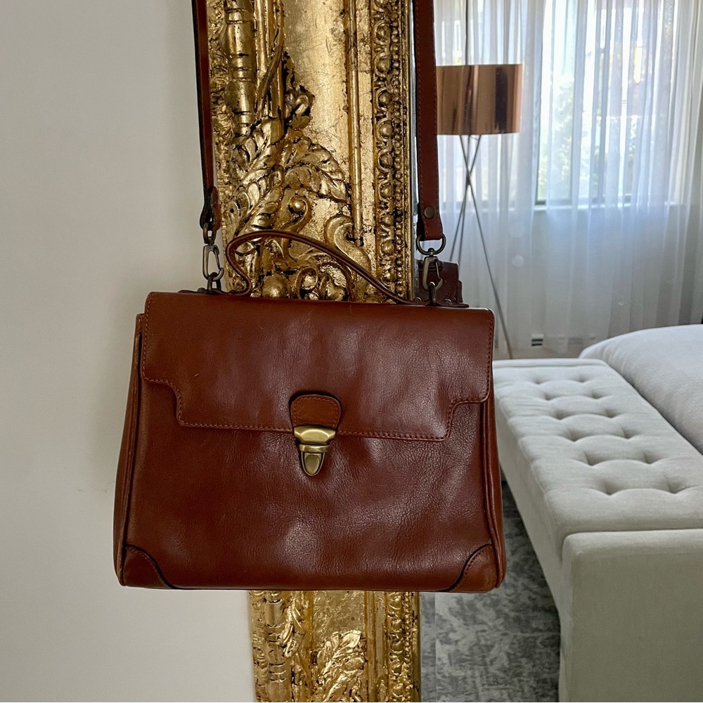 Handcrafted Vintage Leather Crossbody Bag